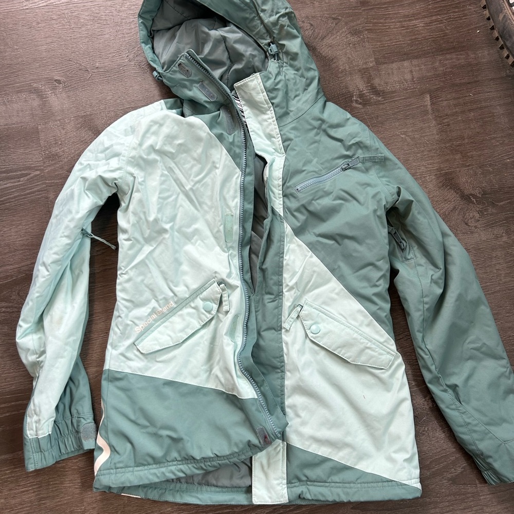 Women's 686 Green Snowboard Jacket